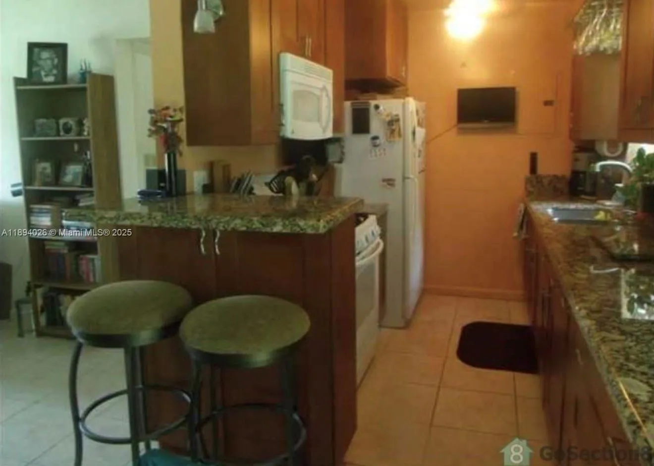 5810 NW 12th St, #C