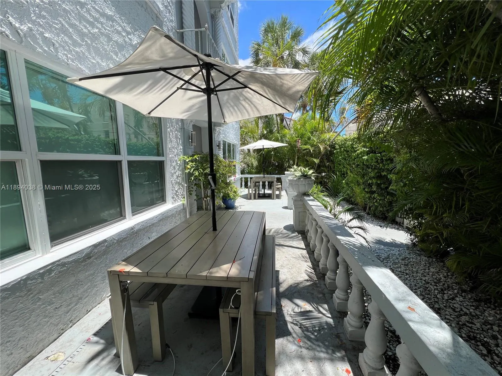 1618 Michigan Ave, #5