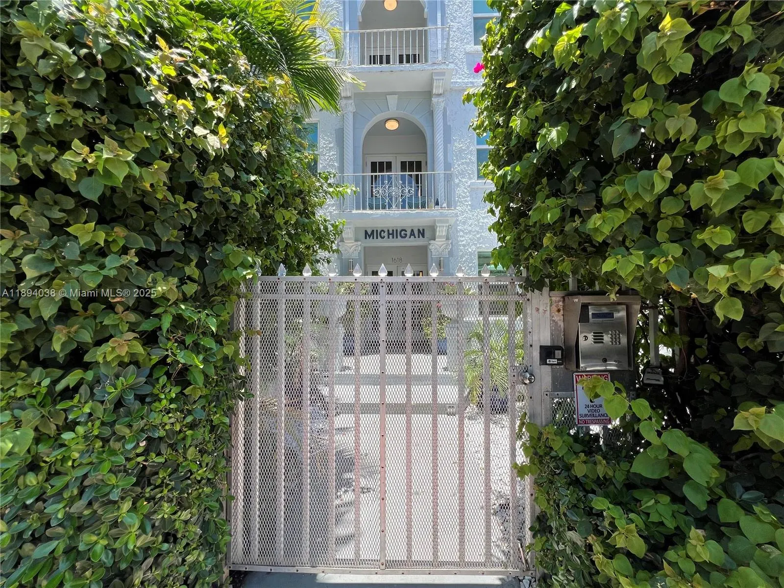 1618 Michigan Ave, #5