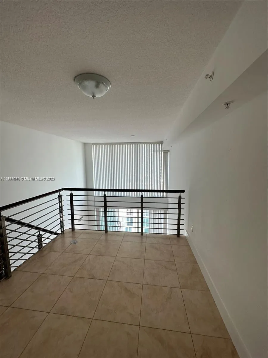 41 SE 5th St, #1612