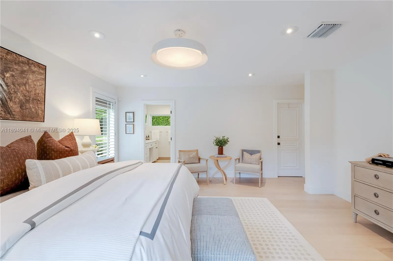 12220 Pine Needle Ln