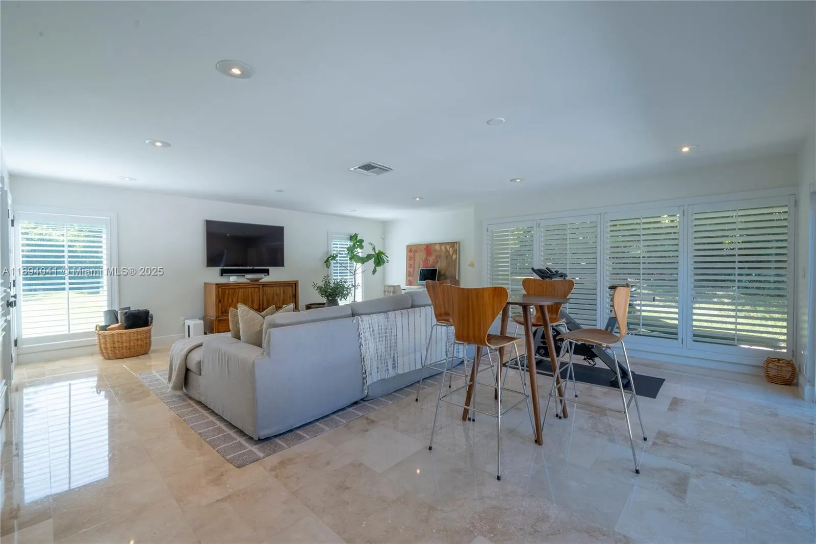 12220 Pine Needle Ln