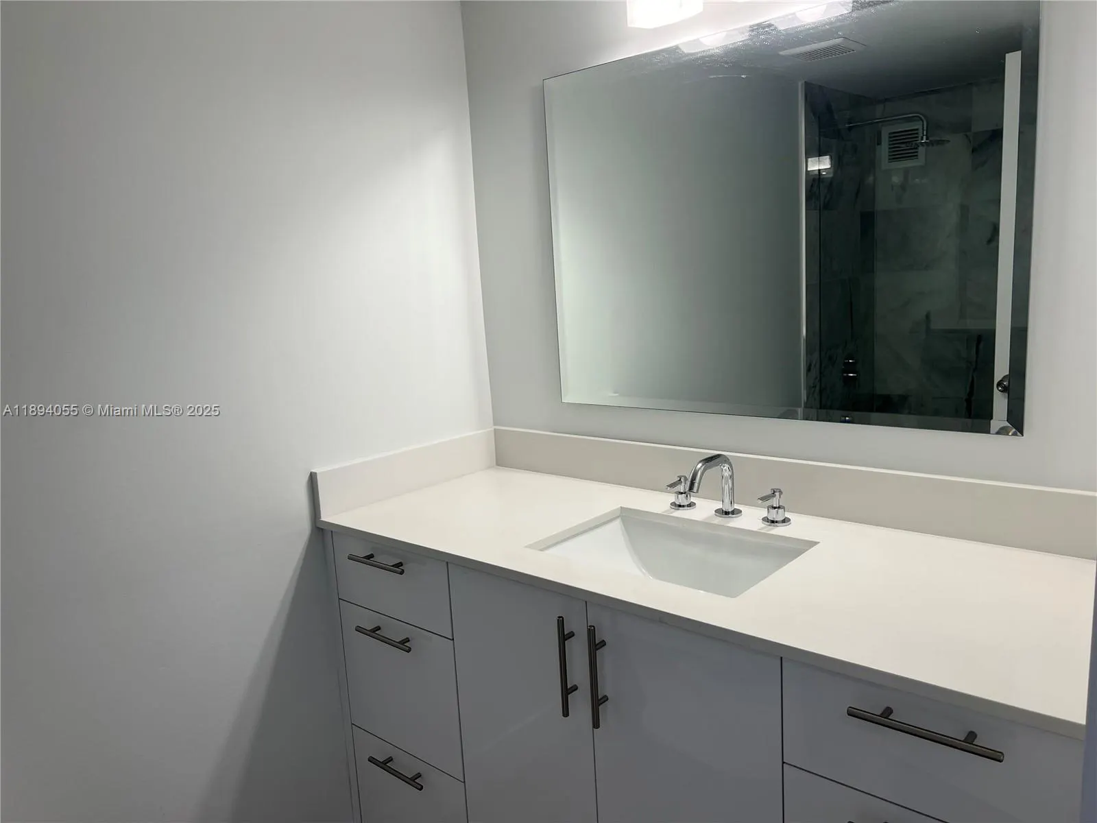 555 NE 15th St, #411