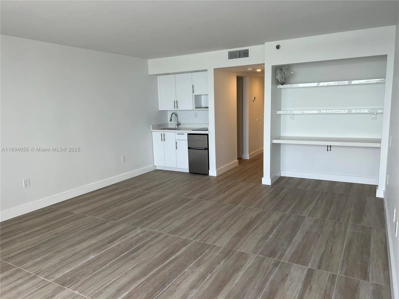555 NE 15th St, #411
