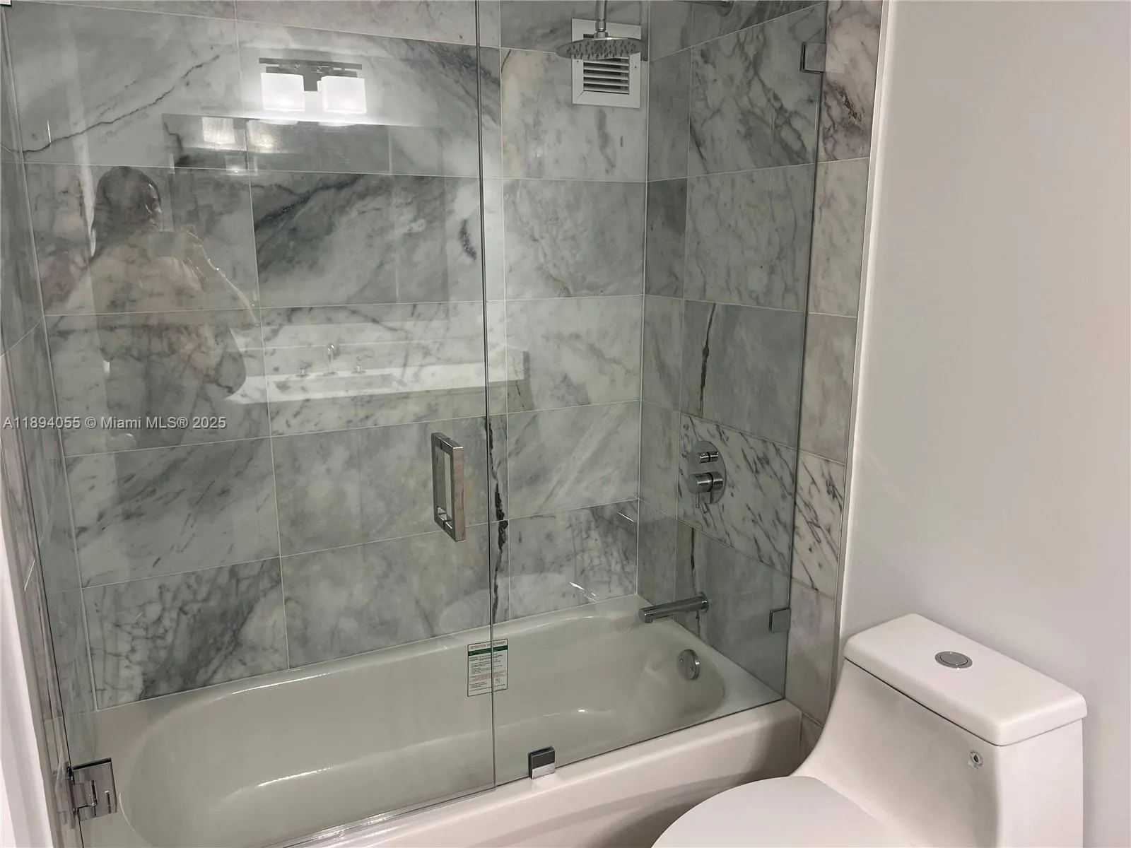 555 NE 15th St, #411