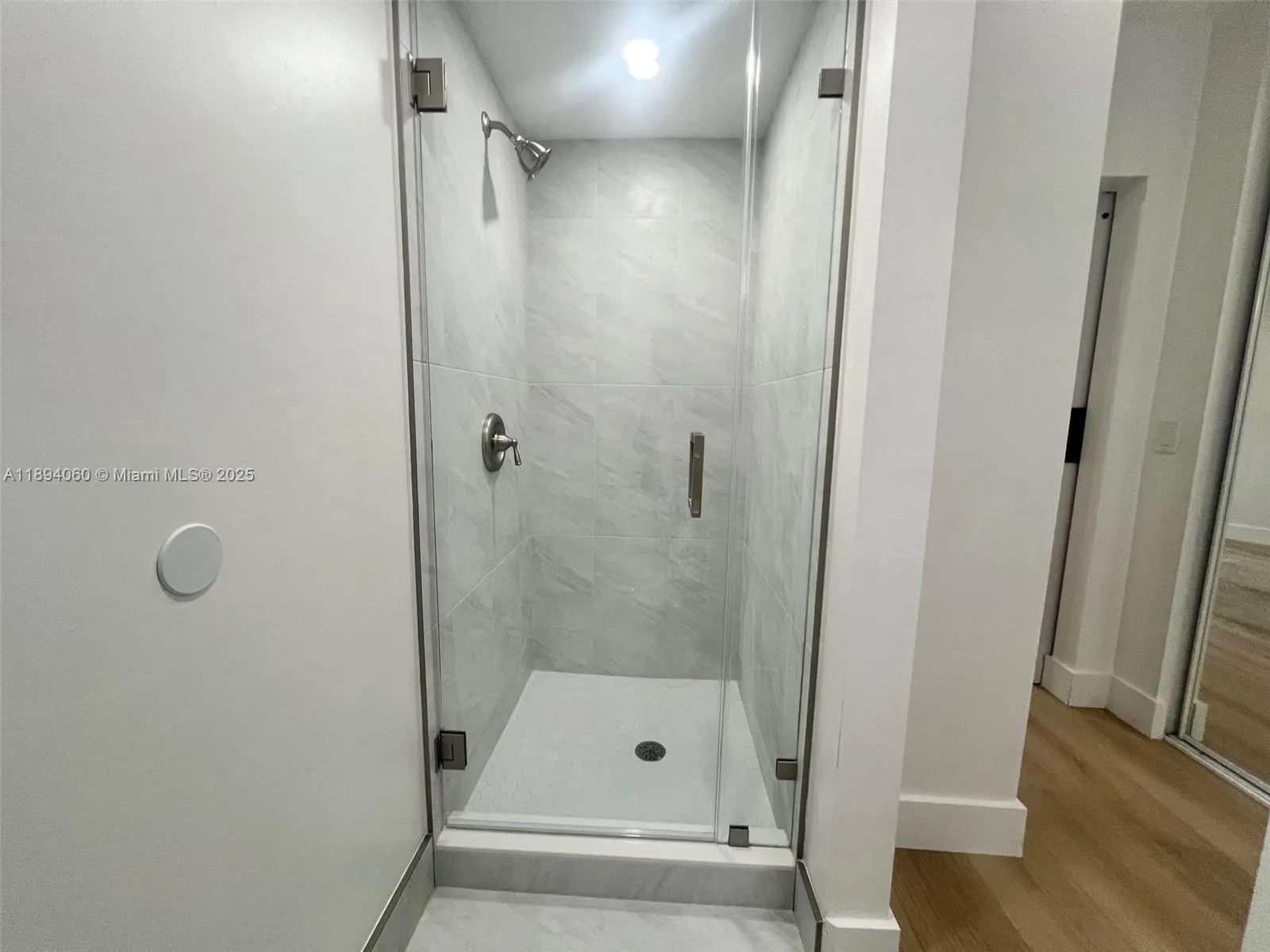 1000 River Reach Dr, #101