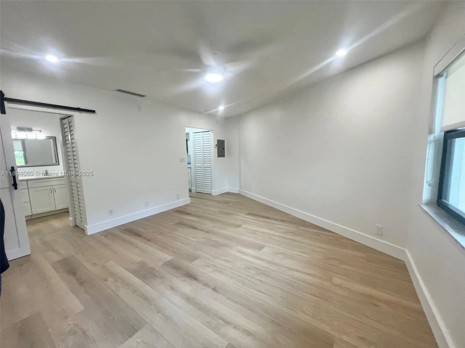 1000 River Reach Dr, #101