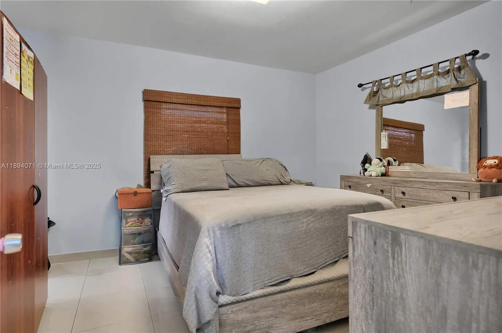 2155 NW 28th St