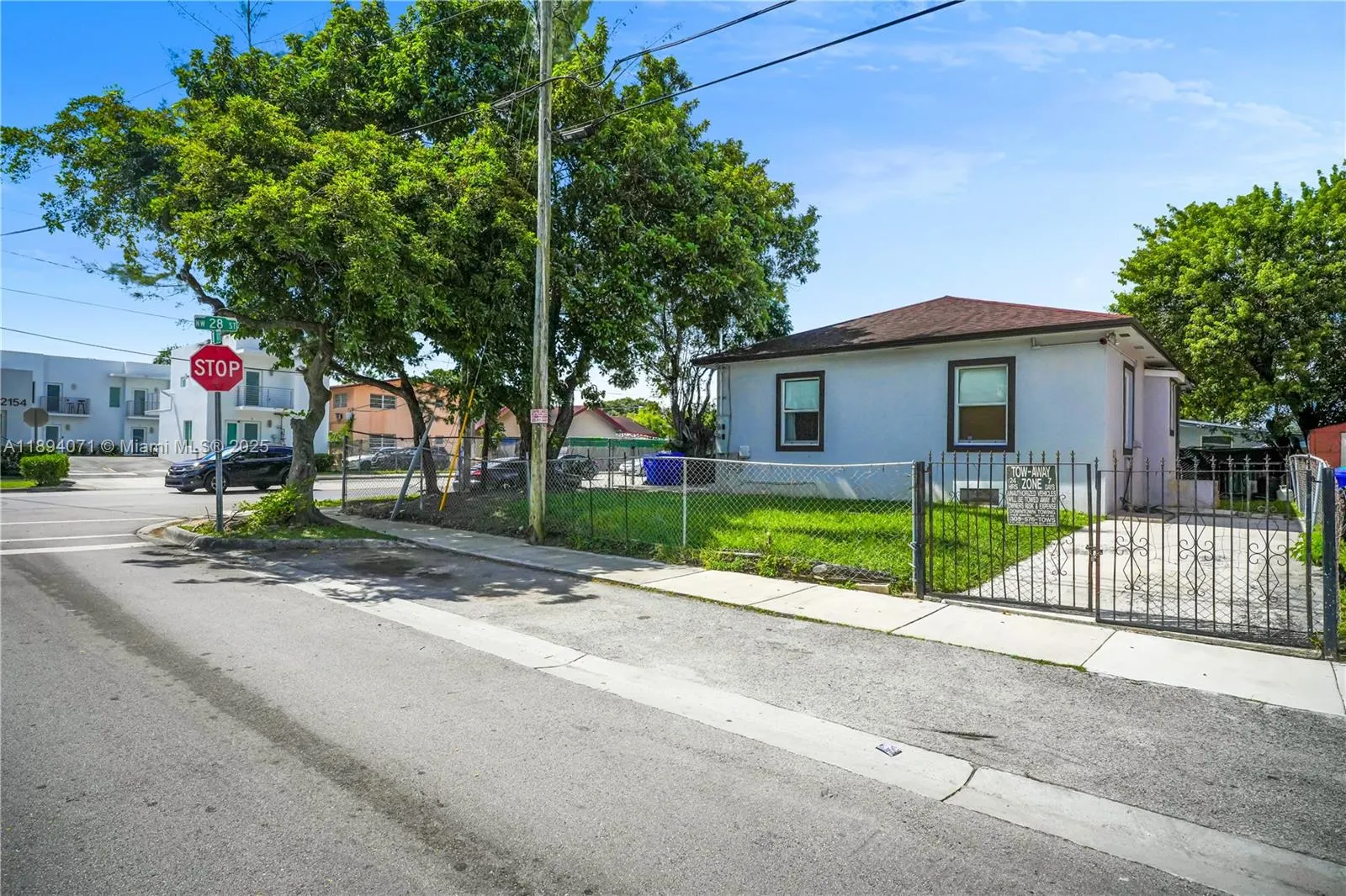 2155 NW 28th St