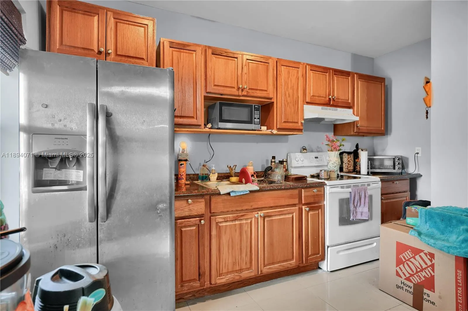 2155 NW 28th St