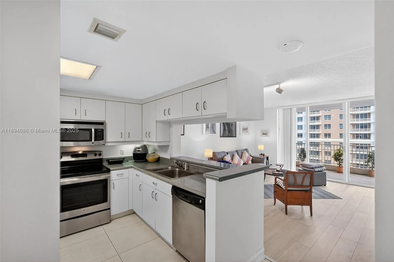 701 Brickell Key Blvd, #1108