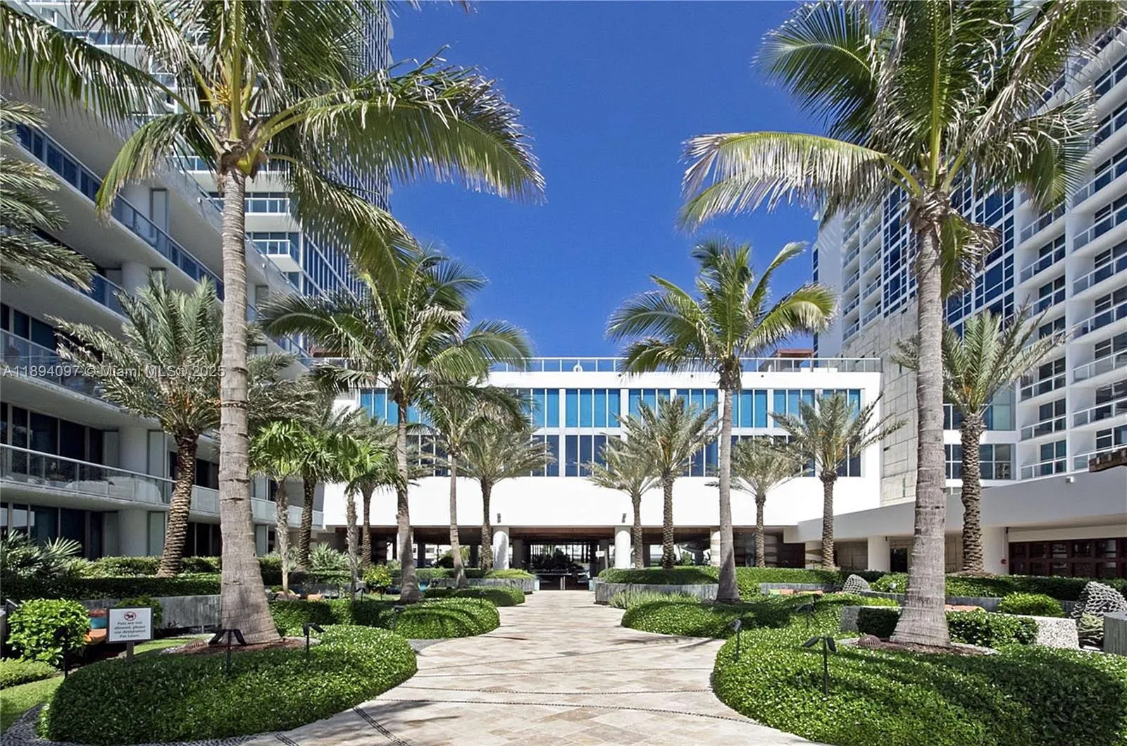 6801 Collins Ave, #1101