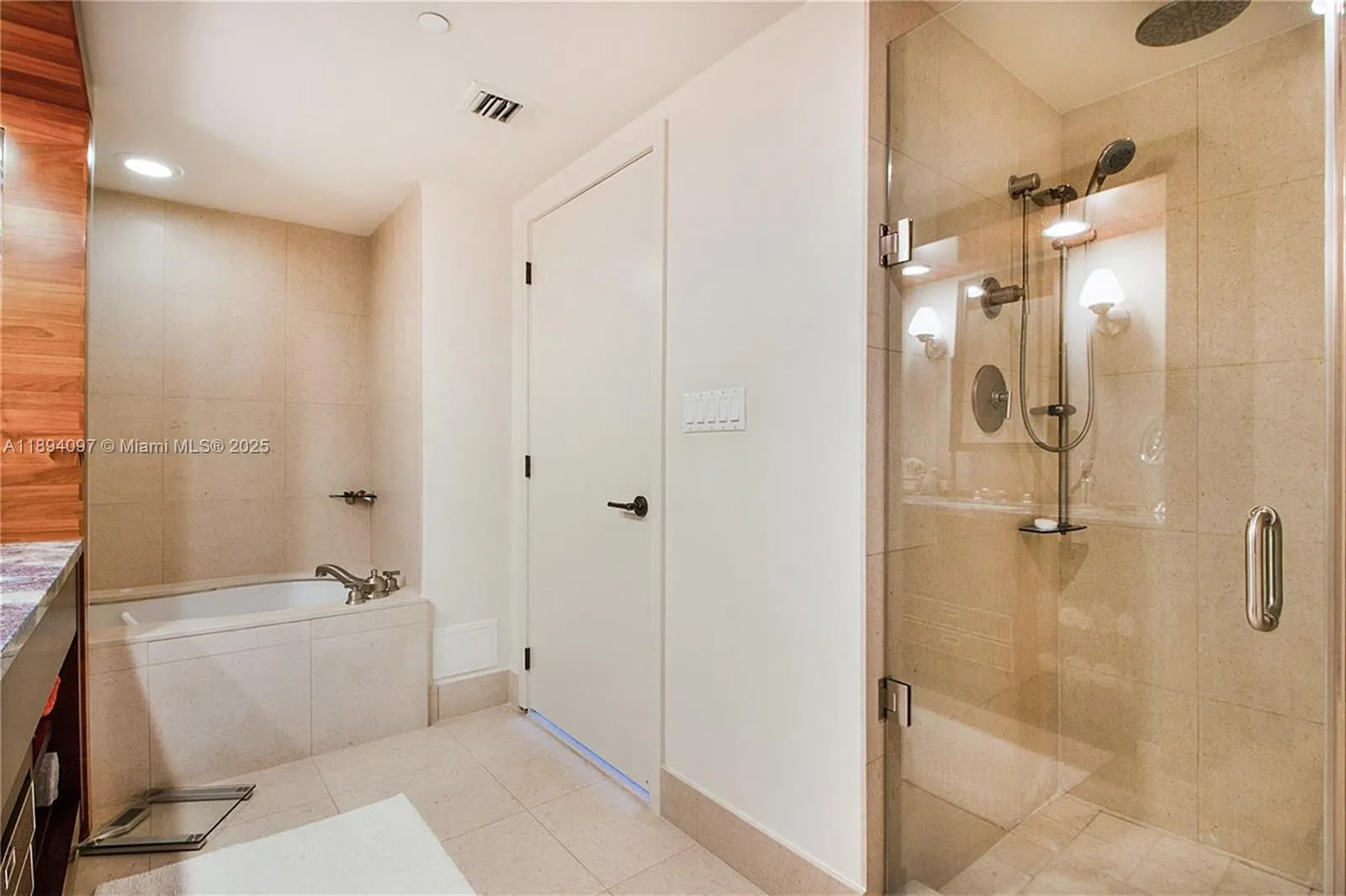6801 Collins Ave, #1101