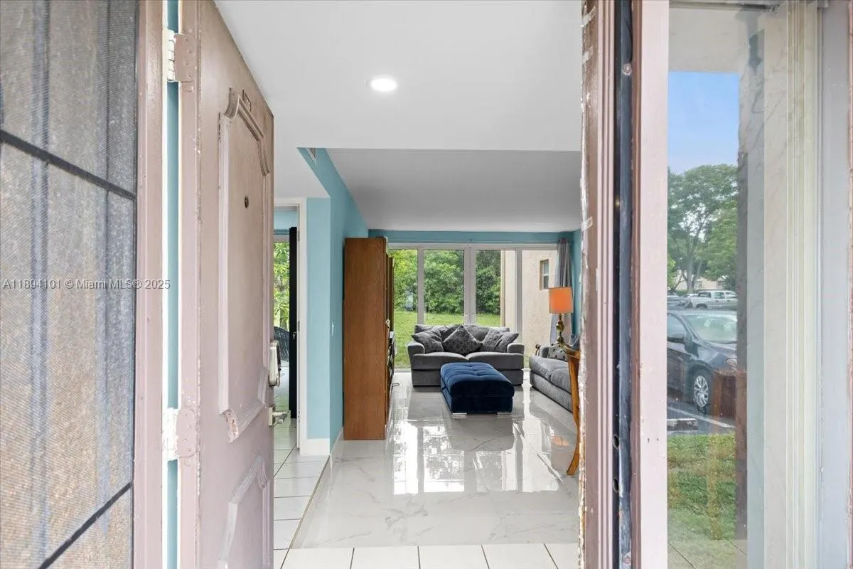 9450 Live Oak Pl, #109