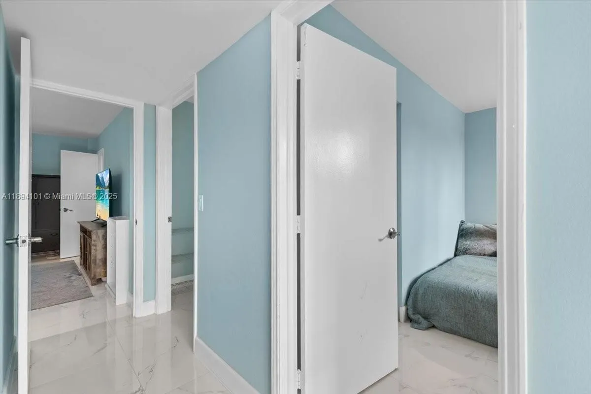 9450 Live Oak Pl, #109