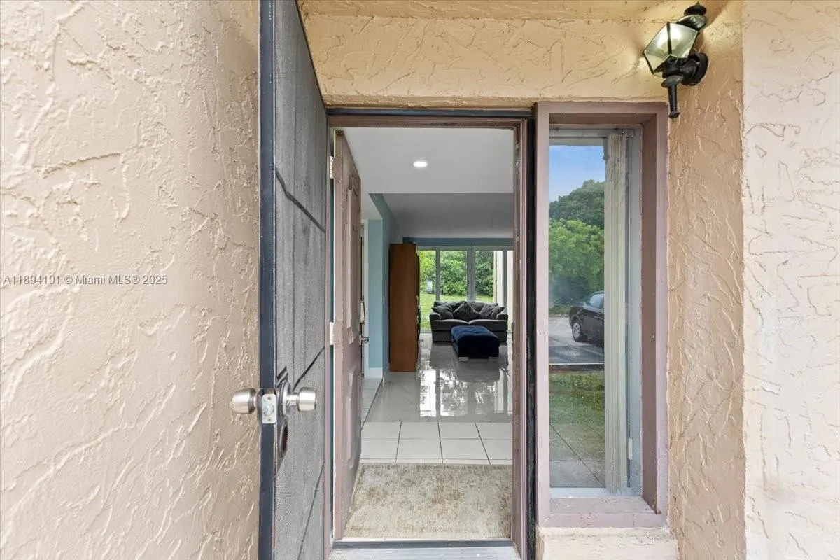 9450 Live Oak Pl, #109