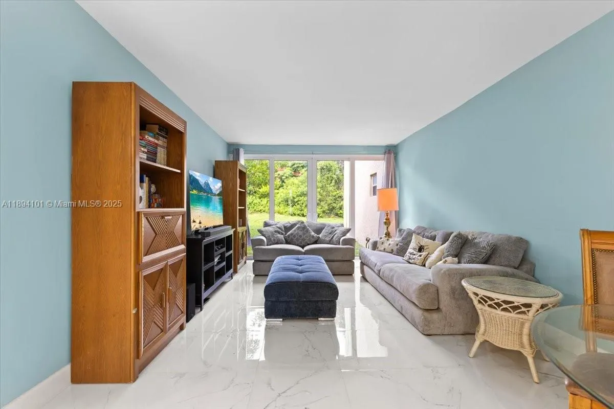 9450 Live Oak Pl, #109