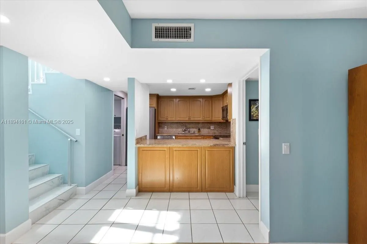 9450 Live Oak Pl, #109
