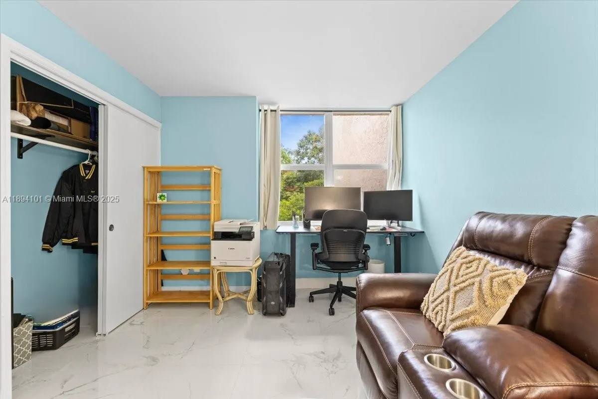 9450 Live Oak Pl, #109