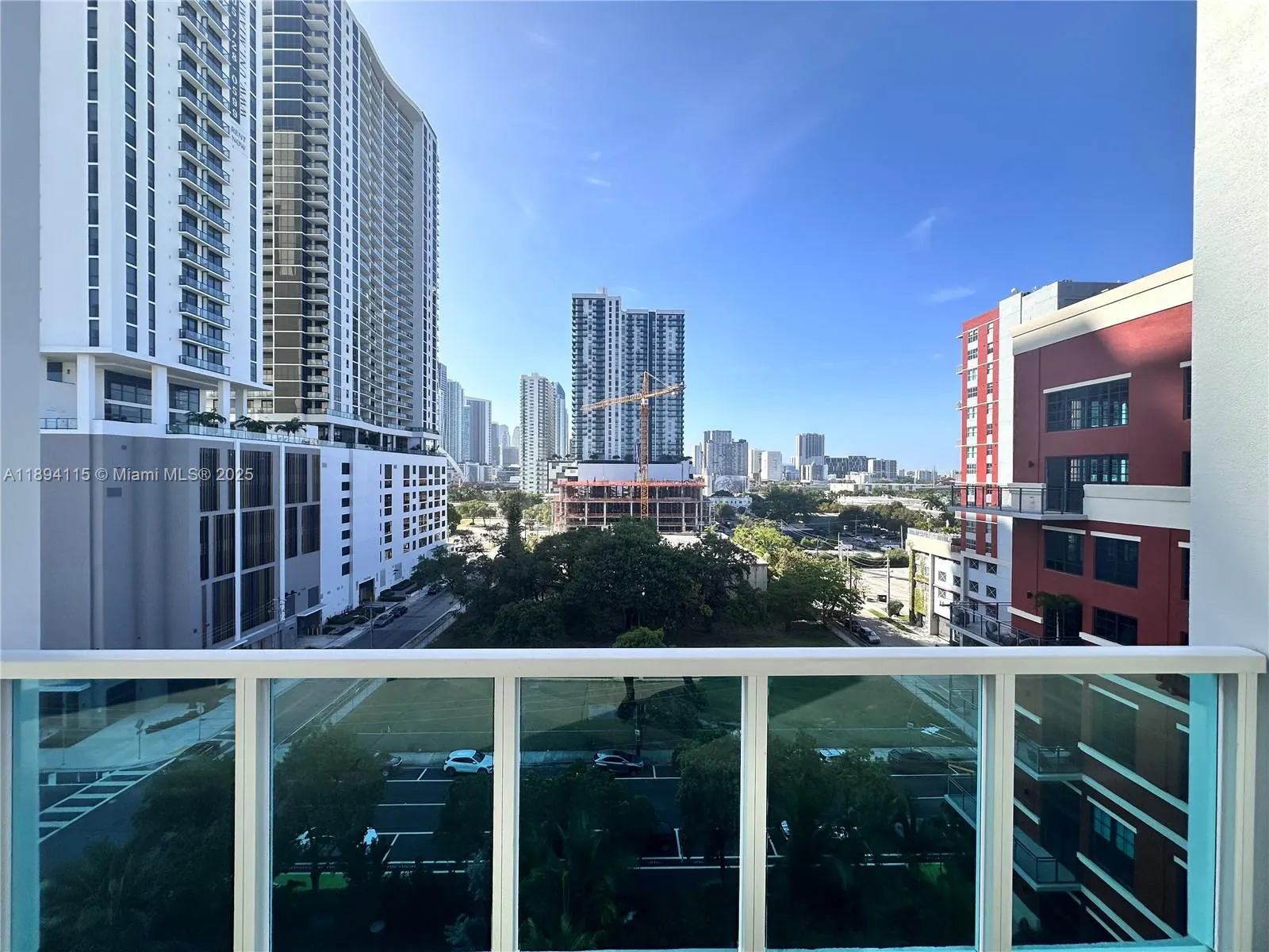 1749 NE Miami Ct, #608