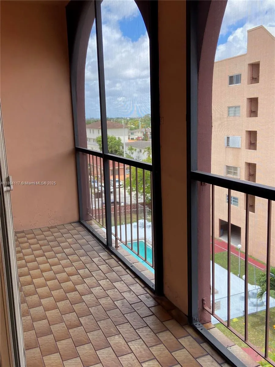 440 E 23rd St, #1416