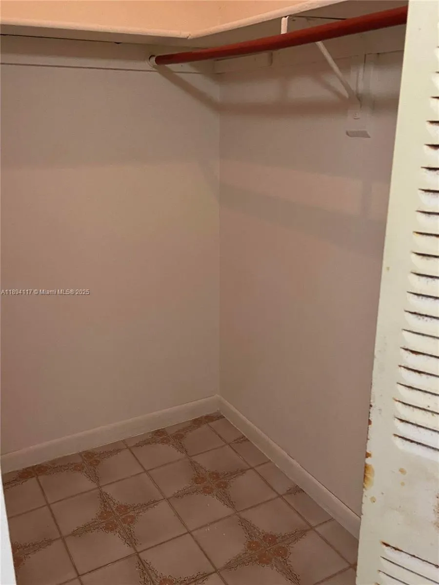 440 E 23rd St, #1416