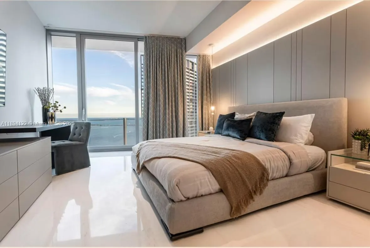 300 Biscayne Boulevard Way, #4105W