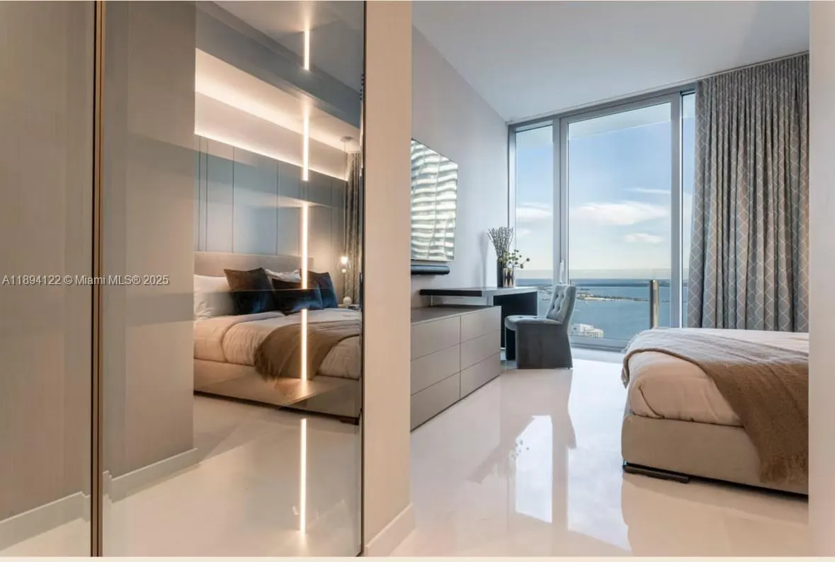 300 Biscayne Boulevard Way, #4105W