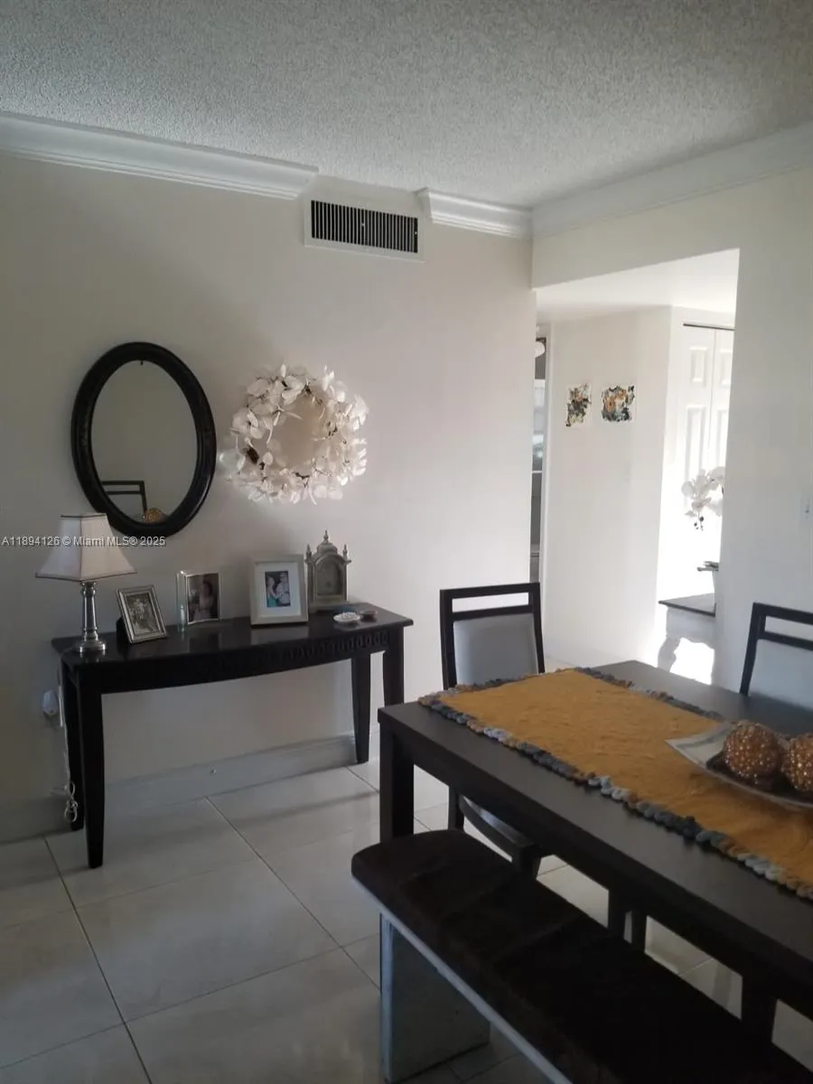 8465 Sunrise Lakes Blvd, #106