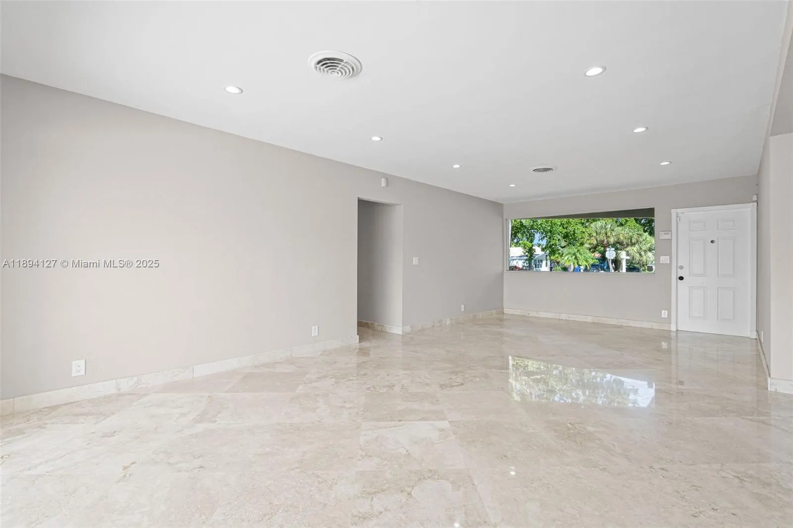 230 SE 9th St