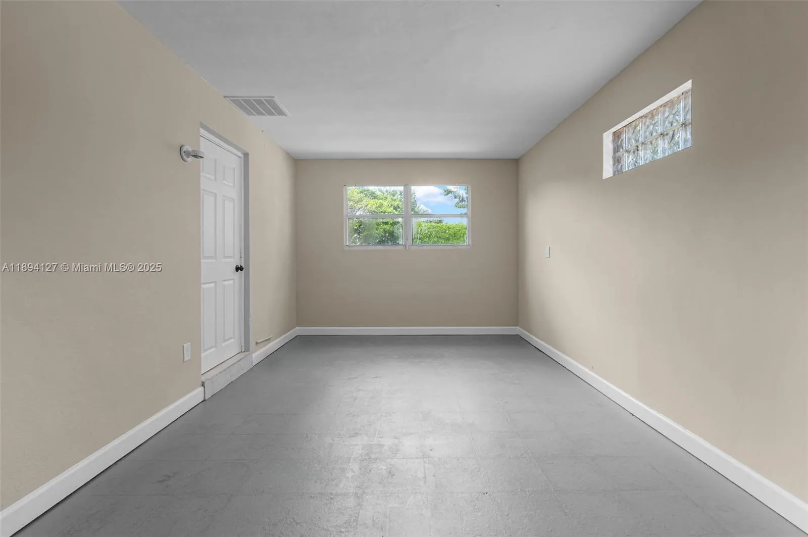 230 SE 9th St