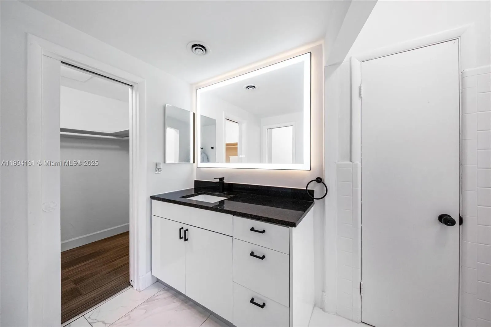 9400 E Bay Harbor Dr, #8