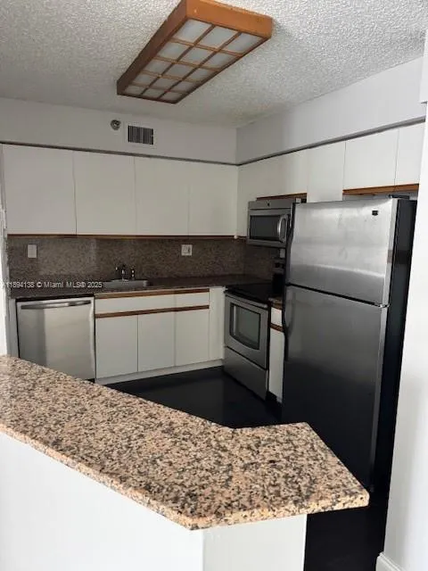 3400 NE 192nd St, #802