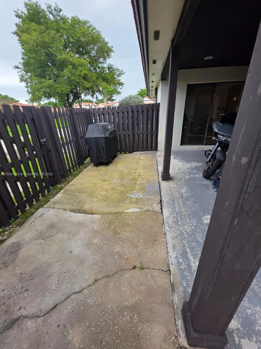15090 SW 49th Lane, #H104