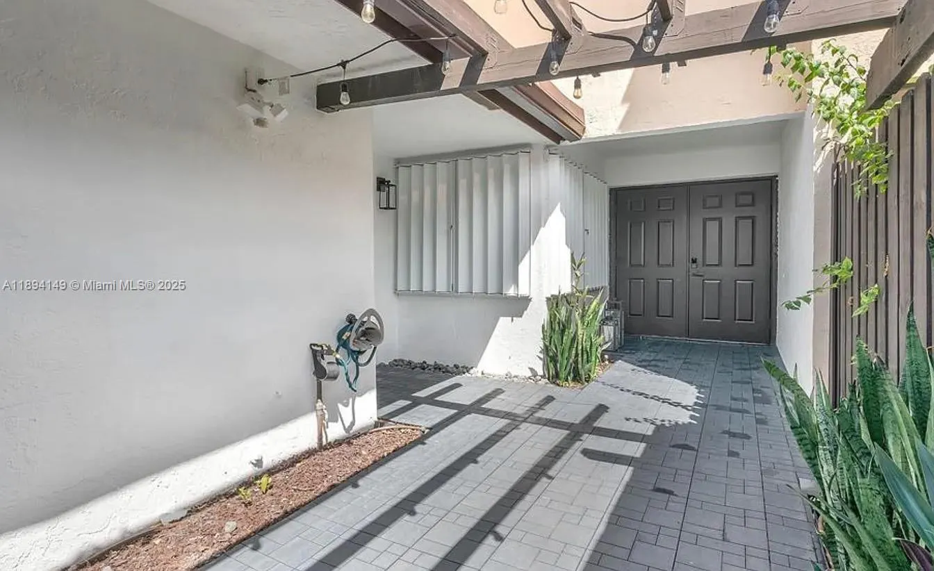 6850 NW 2nd Ave, #34
