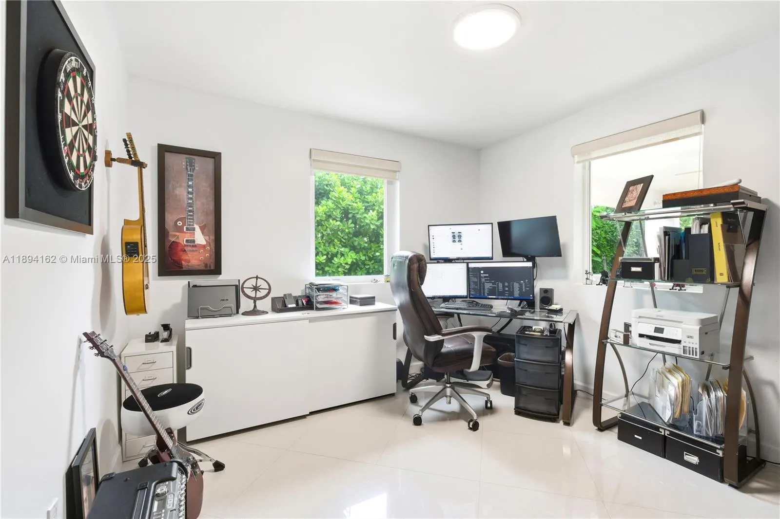 12932 Ixora Rd