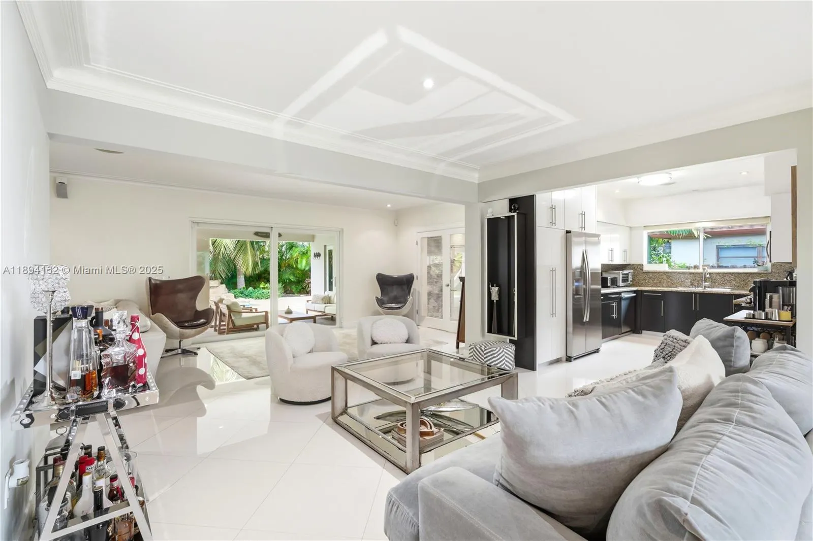 12932 Ixora Rd