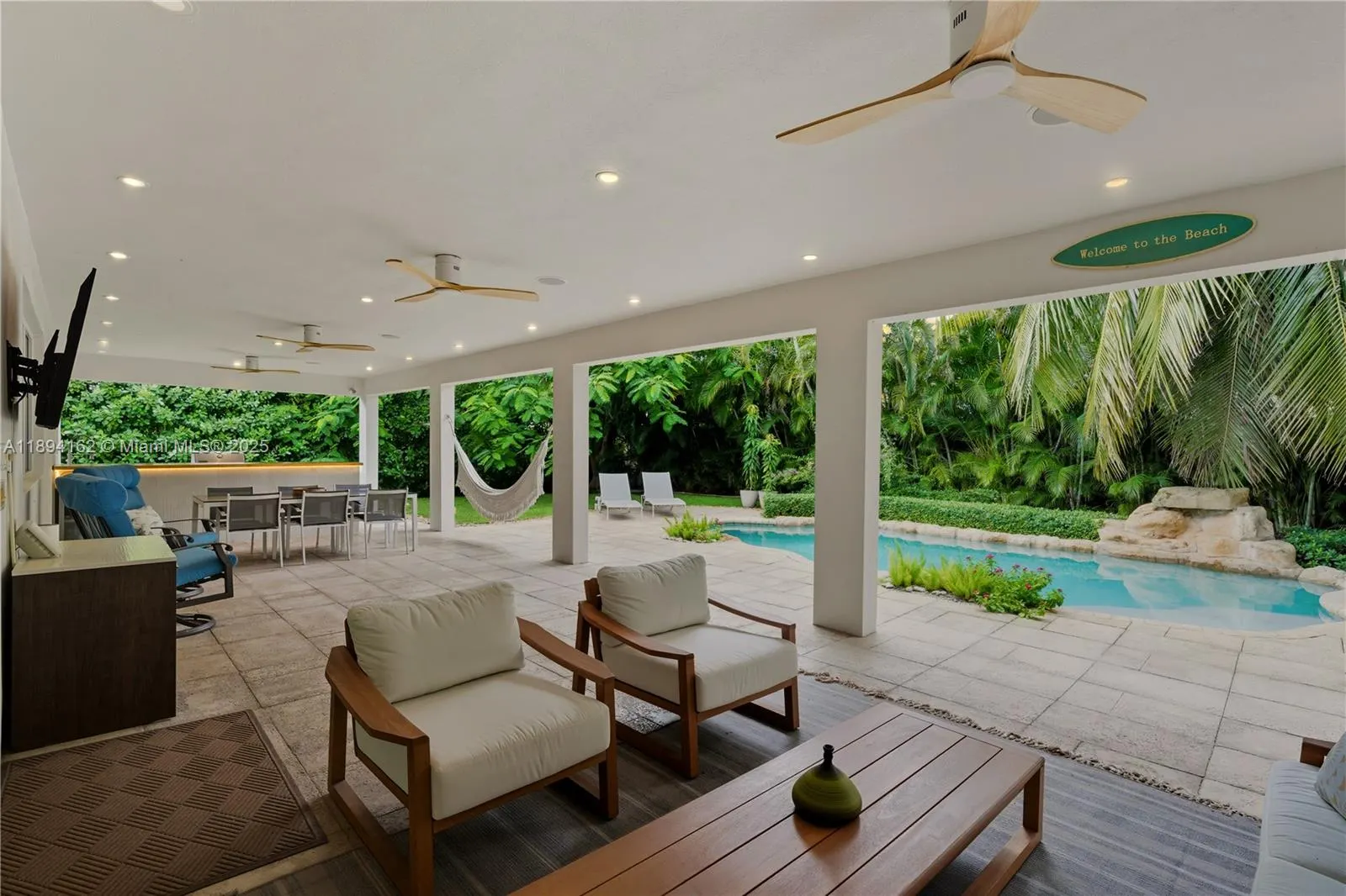 12932 Ixora Rd