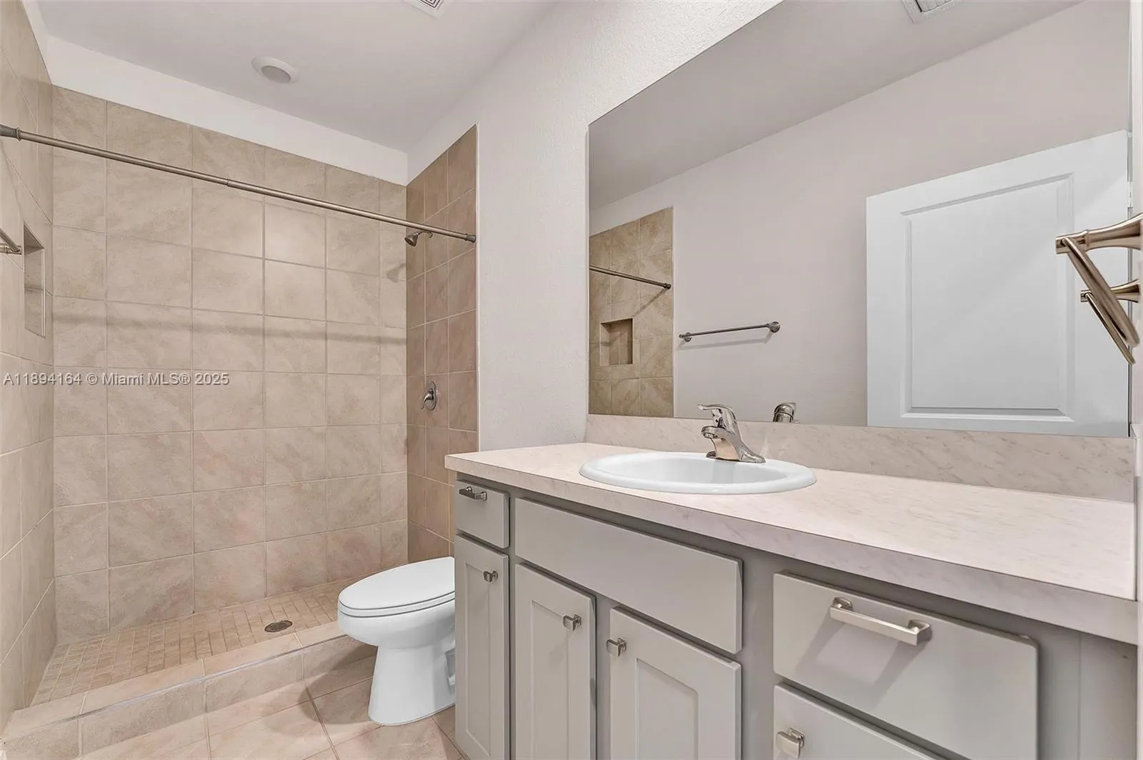450 NE 13th St