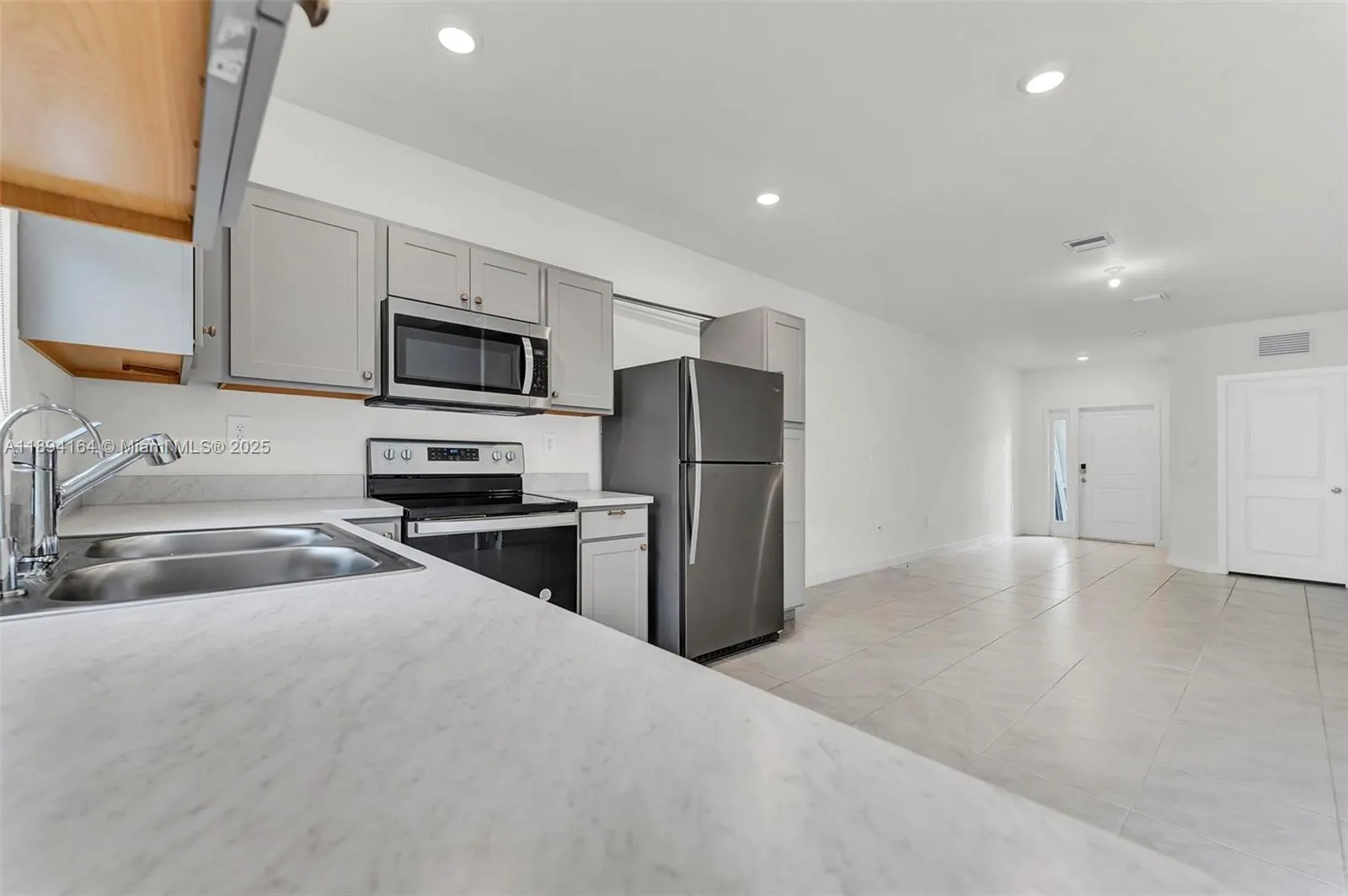 450 NE 13th St