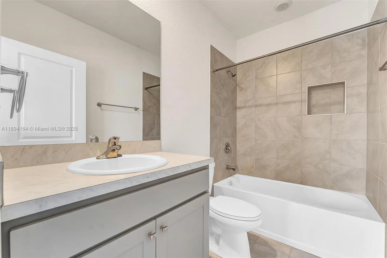 450 NE 13th St