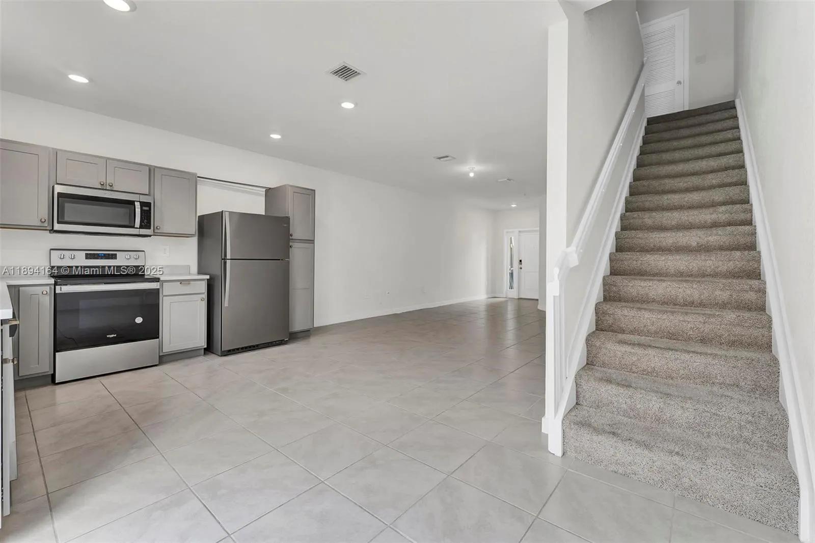 450 NE 13th St