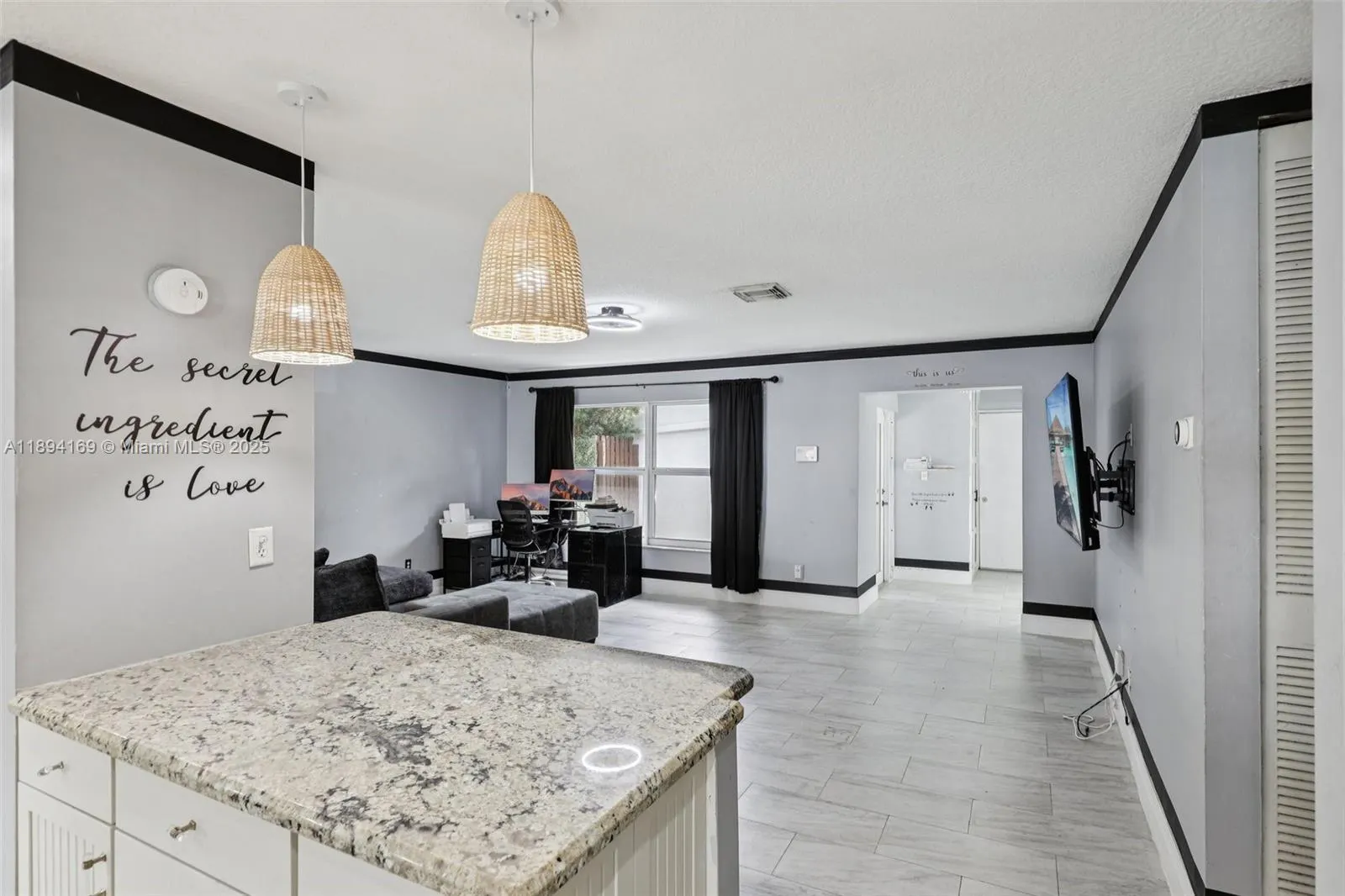 9360 NW 33rd Mnr