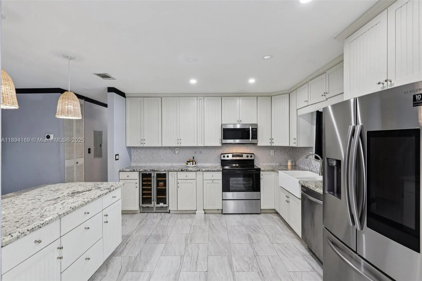 9360 NW 33rd Mnr