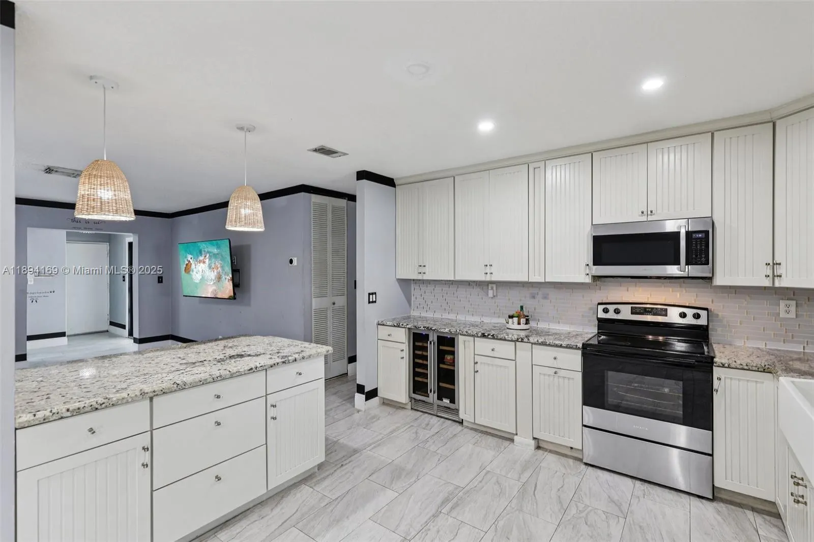 9360 NW 33rd Mnr