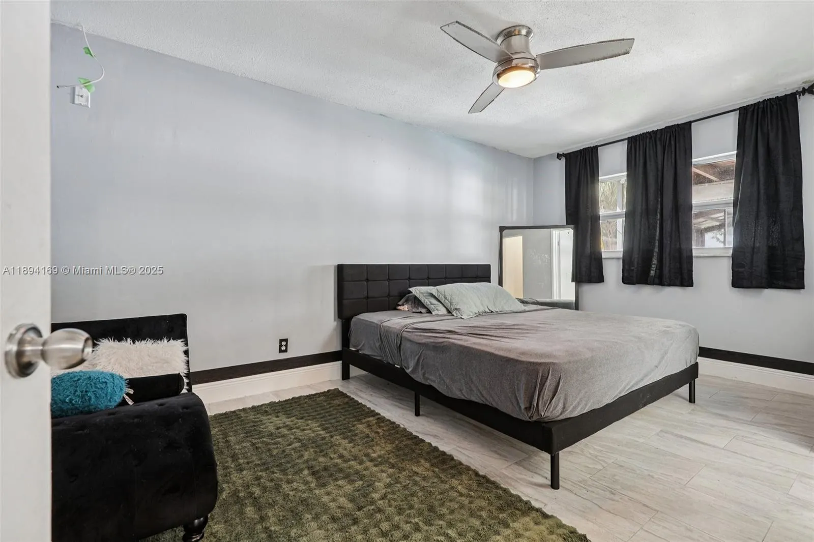 9360 NW 33rd Mnr