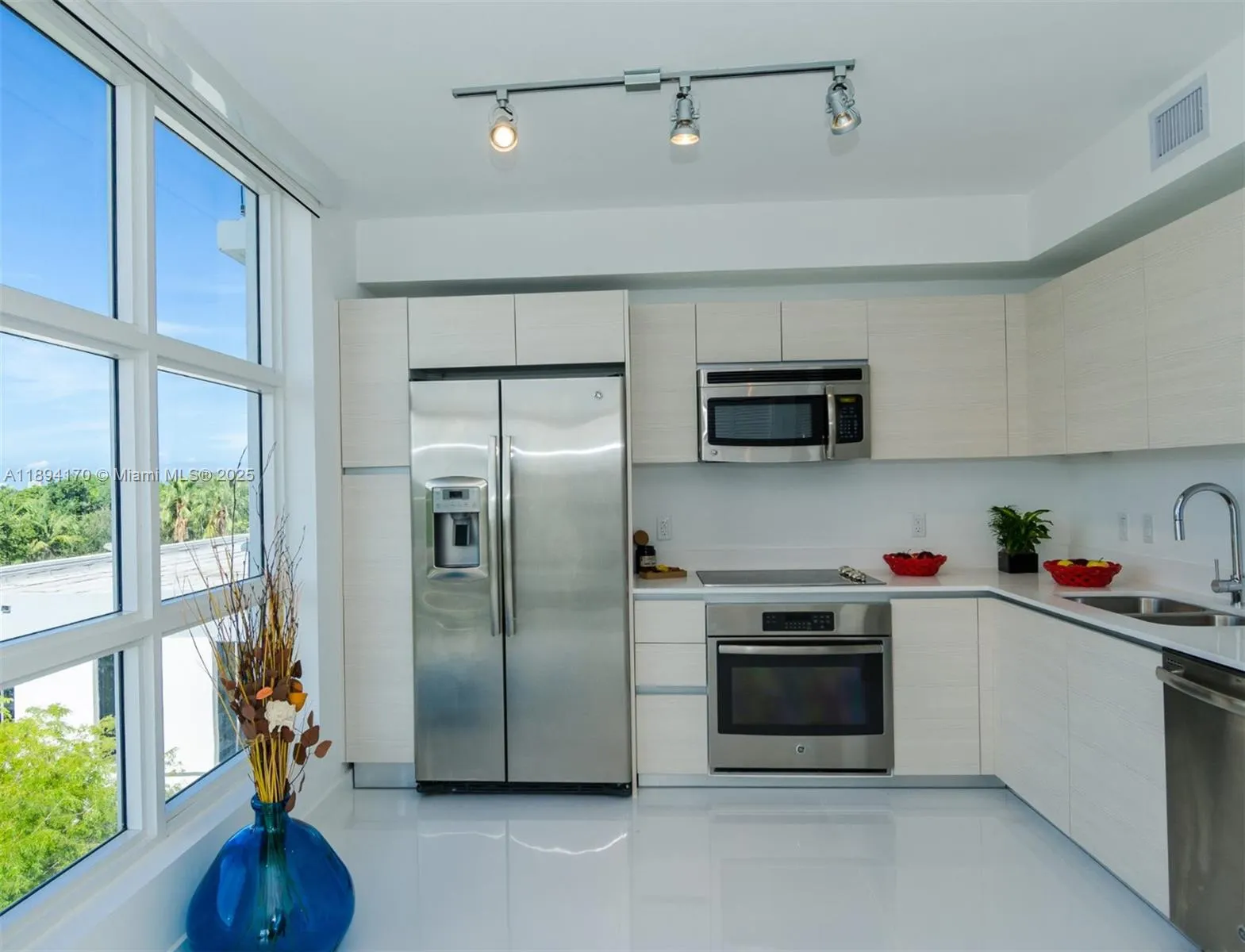 4250 Biscayne Blvd, #510