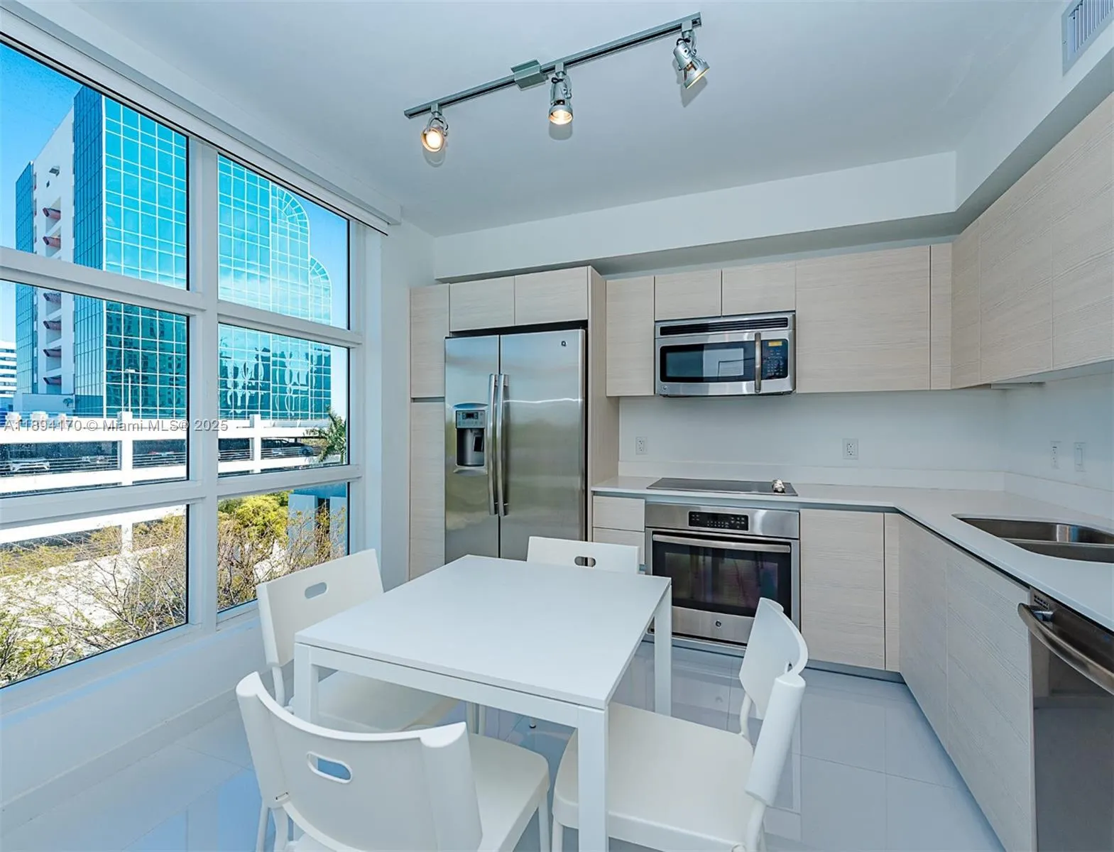 4250 Biscayne Blvd, #510