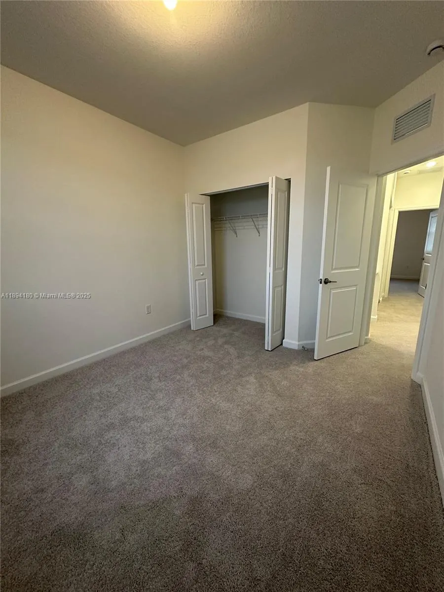 2546 SE 27th Dr, #2546