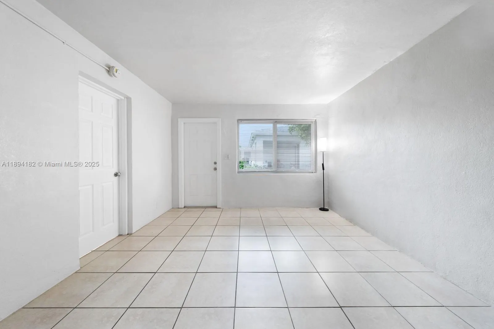 1210 NW 2nd St, #4